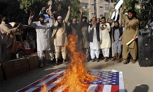 Pakistanis Burn US Flag as Tensions Rise Between Washington, Islamabad