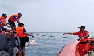 Black Box from Crashed Indonesian Jet Retrieved from Debris on Sea Floor