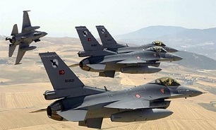 Turkish Warplanes Insrease Flights over Border with Syria After Ankara's Threats to Kurds