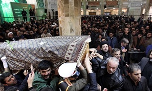 Thousands Take Part in Ayatollah Shahroudi’s Funeral Ceremony