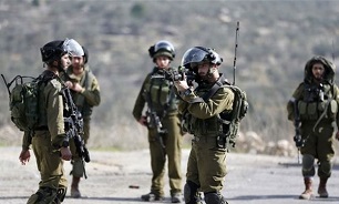 Israel Arrests 5 Palestinians in West Bank Raids