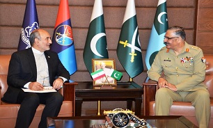Iran envoy, Pak army commander discuss matters of mutual interest
