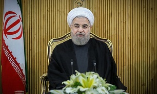 Pres. Rouhani pays visit to quake-hit villages in SE Iran