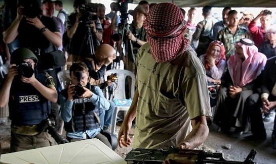 Tens of FSA Gunmen Ask to Join Syrian Army in Fight Against Terrorists in Northern Homs