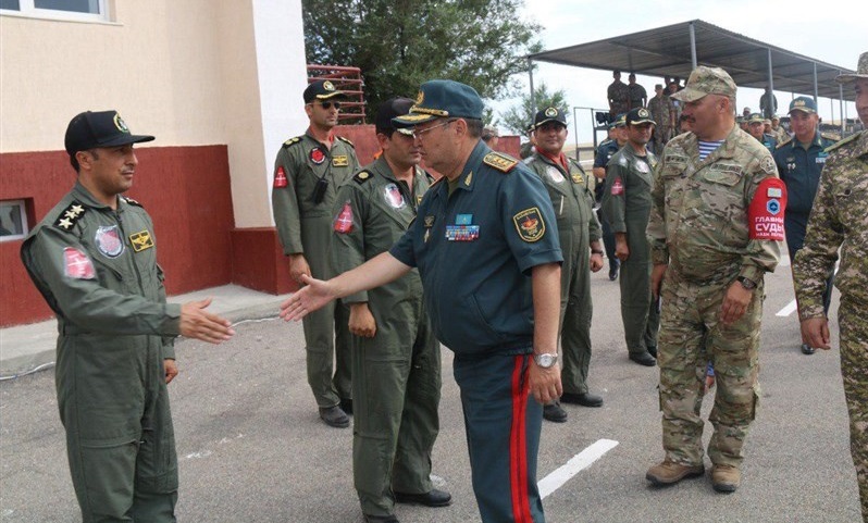 Kazakh Defense Minister Greets Iranian Military Team