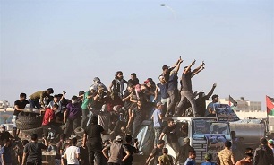 Israeli Troops Kill 7 Palestinians near Gaza Border
