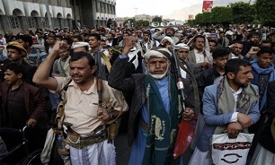 Yemenis Protest Weakening of Currency by Saudi Coalition’s Blockade