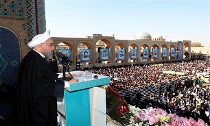 Iran Discovers New Oil Field, Non-Oil Exports on Rise
