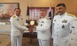 Iranian Commander Visits Pakistan Navy’s Training, Research Centers