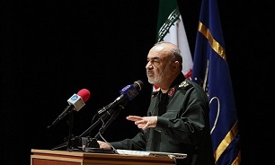 Iran to Become Fully Offensive If Enemy Dares to Wage War