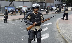 Venezuelan National Guards Seize 'US Weapons' at Airport in Valencia