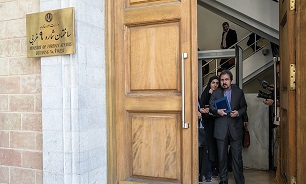 Iran Expels 2 Dutch Diplomats