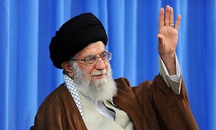 Ayatollah Khamenei Grants Clemency to Nearly 700 Iranian Prisoners