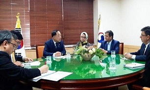 Iran calls on S Korea to solve banking problems