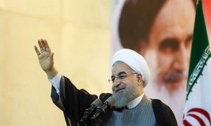 Rouhani Underlines Iran's Resistance after Zarif's Surprise Visit to France