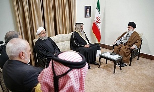 Ayatollah Khamenei Blames Regional Turbulence on US Corrupt Presence