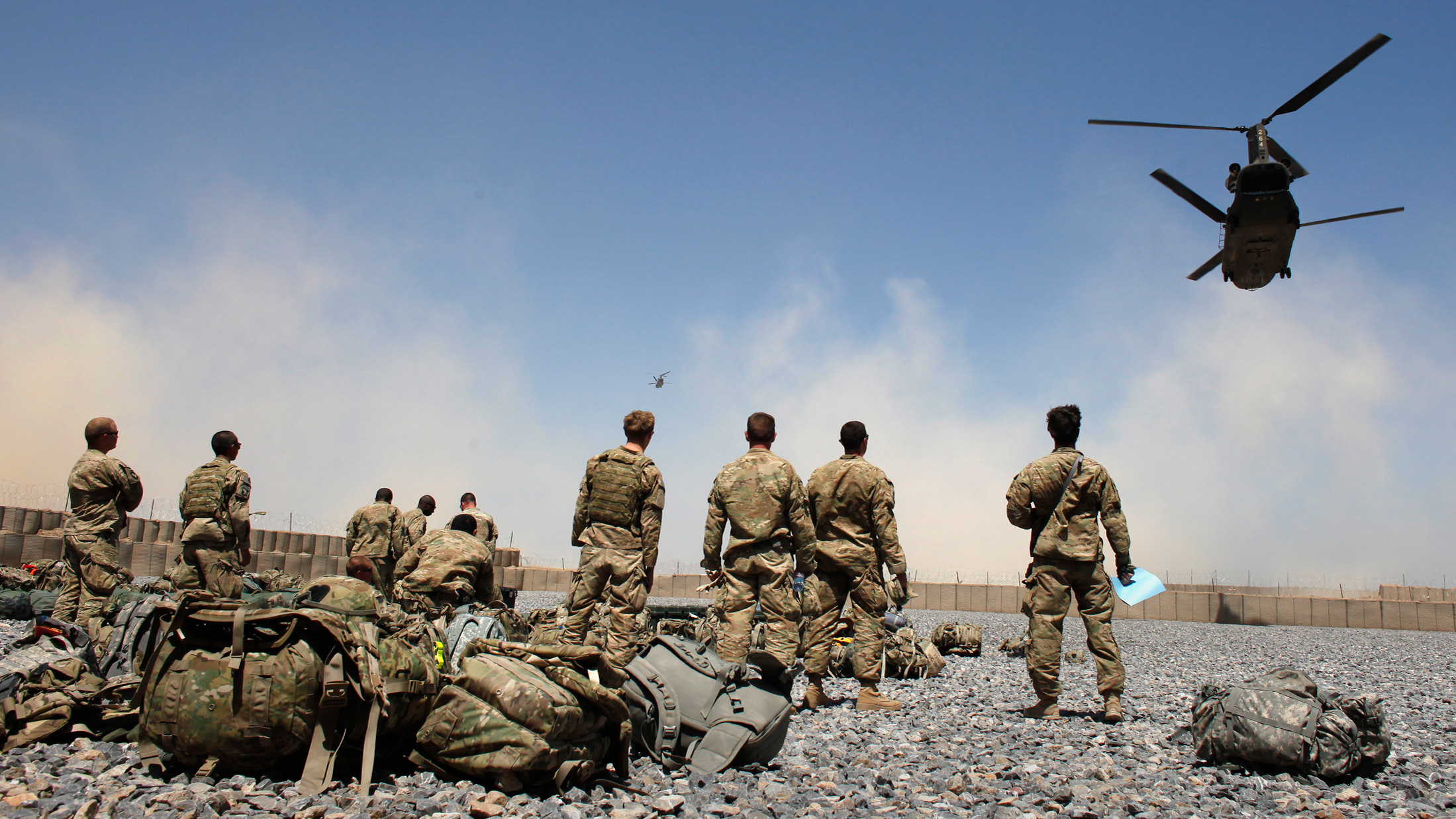 Pentagon approves troops drawdown plan in Afghanistan, but keeps larger bases