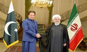 Pakistan Slams US Sanctions, Pledges Support for Iran