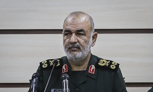 Iranian forces ready to destroy all US interests in region