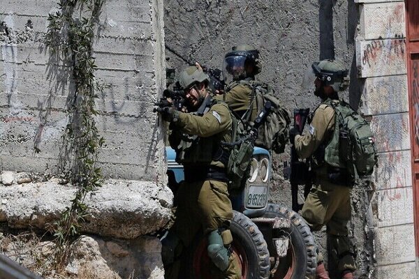 IOF gunfire wounds 5 Palestinians in Jalazone refugee camp