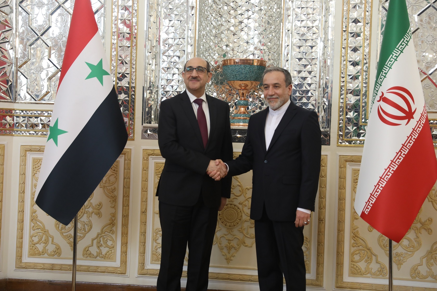 Iranian and Syrian Foreign Ministers meet