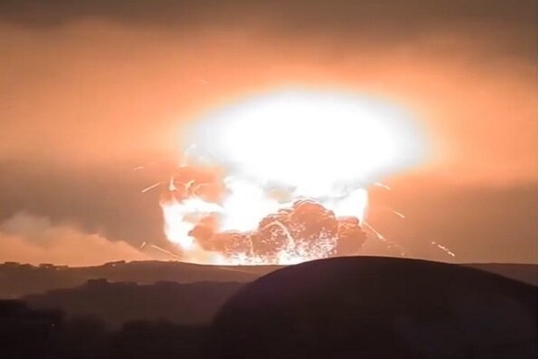 Heavy Israeli attacks on Syrian ammunition warehouse