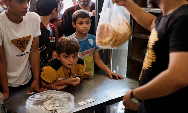 Only 5 bakeries for 2.2 million Gazans