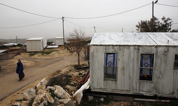 The Zionist regime put mobile homes on Palestinian land