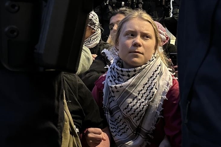 Israeli Soldiers Insult a Famous Swedish Activist