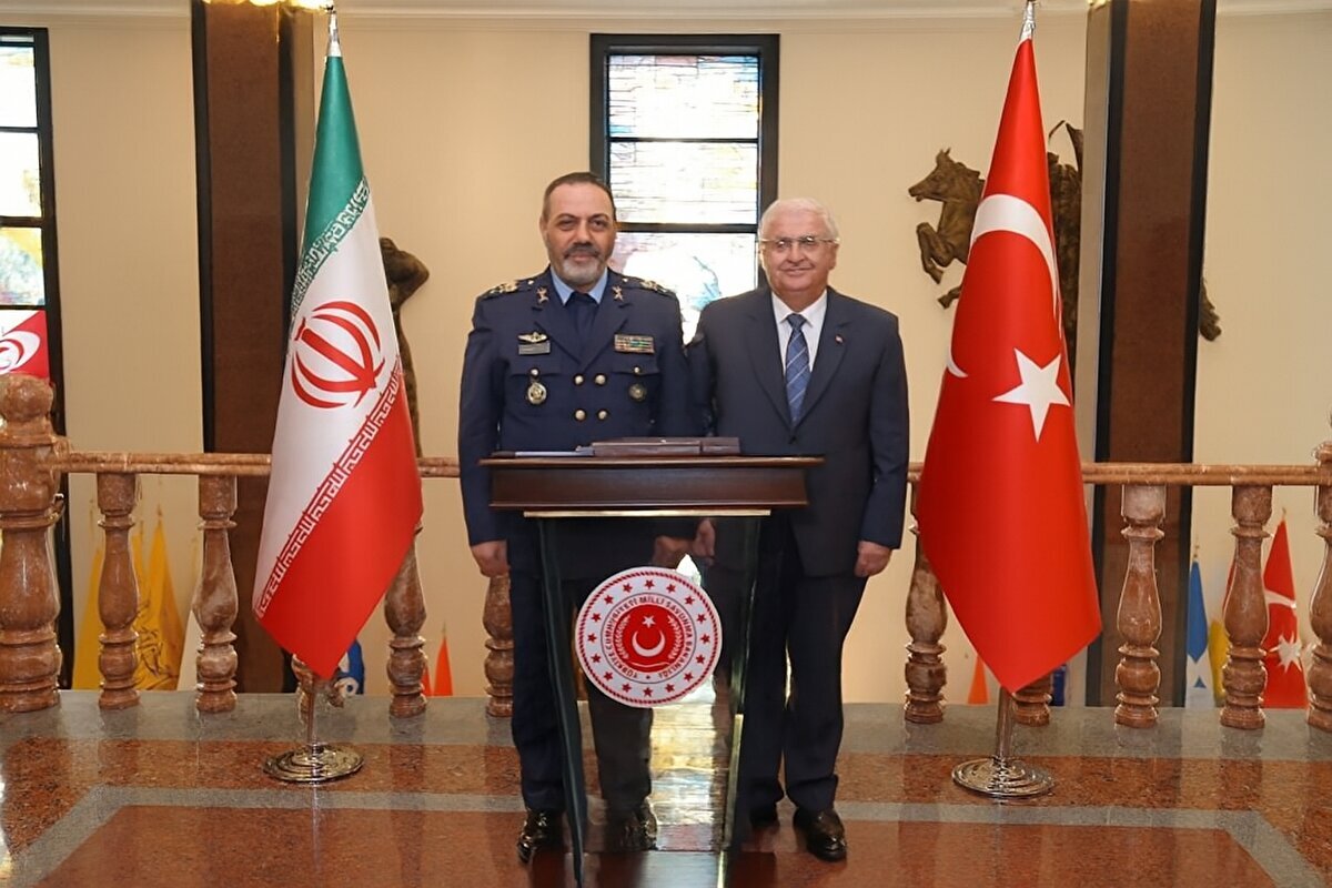 Importance of Expanding Tehran-Ankara Defense Diplomacy in the Sensitive Situation of the Region