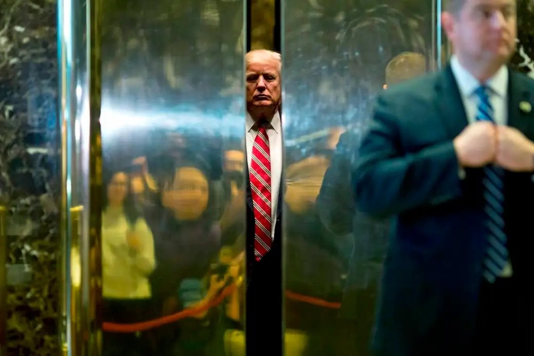 Retreat of American Democracy Against Trump's Dictatorship