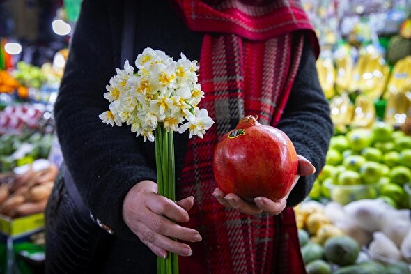 Yalda Night Shopping in Tehran