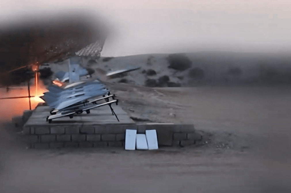 Destroying US Military Bases in the Persian Gulf with Hadid 110 Drones Destroying US Military Bases in the Persian Gulf with Hadid 110 Drones