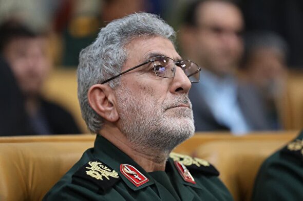 General Qaani's Presence at the Ceremony Honoring the Doctors and Nurses Who Helped in the Lebanese Pager Terrorist Incident