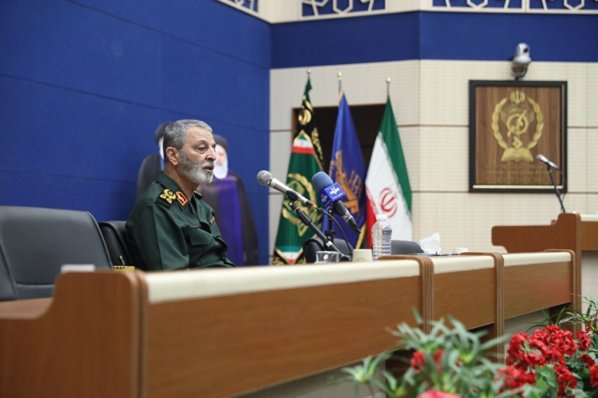 Necessity of Transferring the Experiences of the Sacred Defense and Regional Resistance to the New Generation Necessity of Transferring the Experiences of the Sacred Defense and Regional Resistance to the New Generation