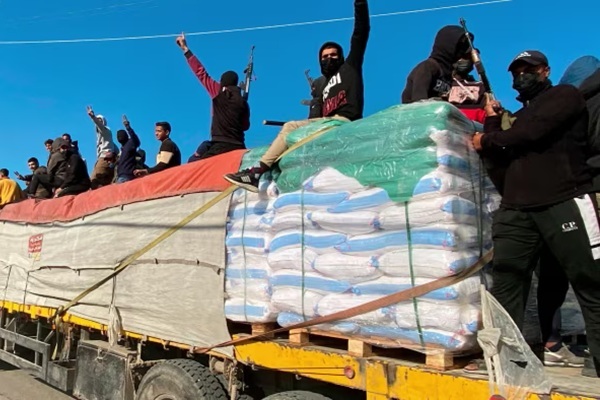 Yasser Abu Shabab Gang Surrenders Members to Hamas Security Forces