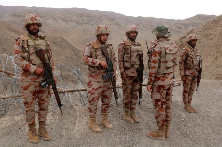 Six Pakistani Soldiers Killed in Militant Attack Six Pakistani Soldiers Killed in Militant Attack
