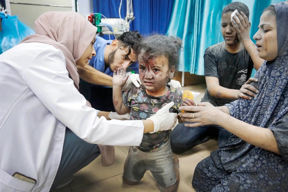 Gaza Health Official Announces that Israel Has Martyred  17,000 Children