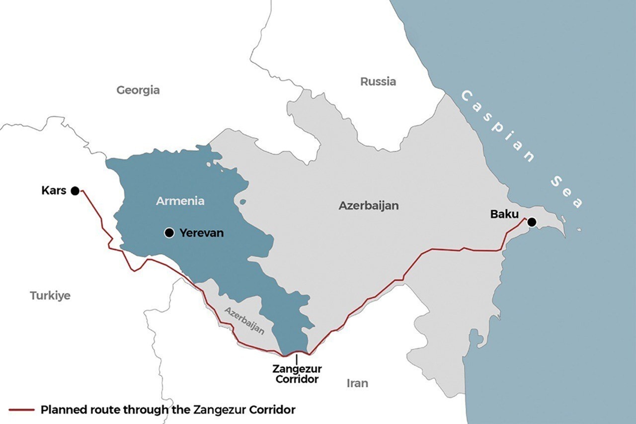 The Ministry of Foreign Affairs and the Trump Corridor