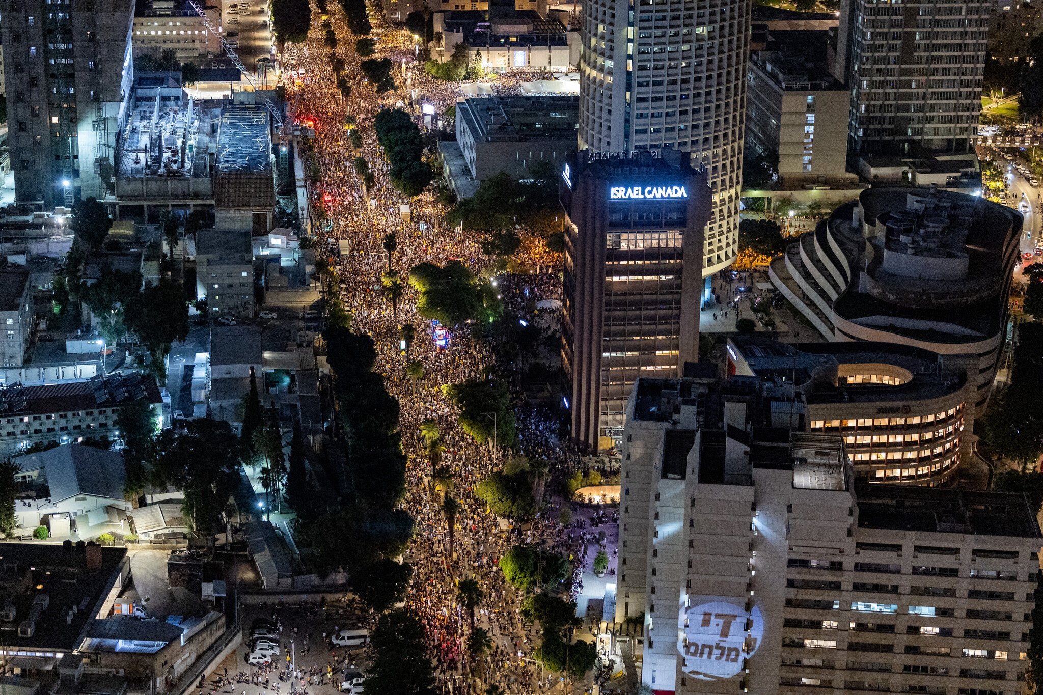 500,000 Protest in Tel Aviv Against Netanyahu