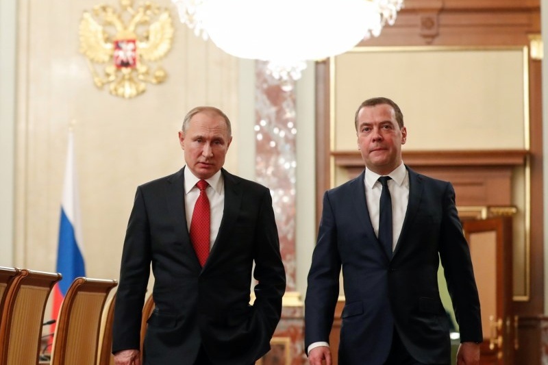 Dmitry Medvedev and Cockroaches Breeding in a Jar
