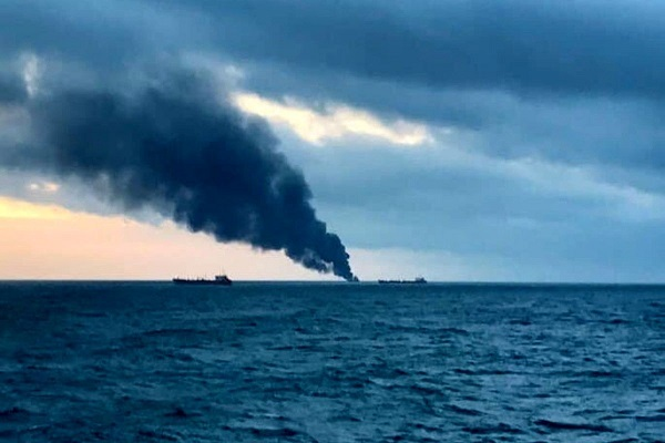 Explosion Heard Near Yemeni Waters