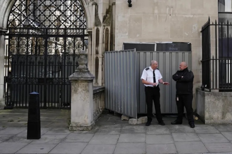 Banksy's Artistic Protest Against the Repression of Pro-Palestinian Protesters in London