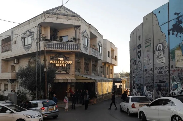 Banksy's Artistic Protest Against the Repression of Pro-Palestinian Protesters in London