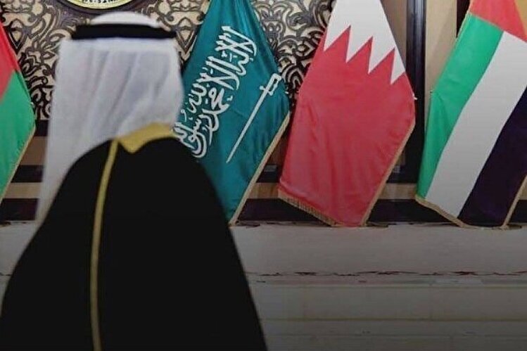 Iran's Authority Reflection in the Brotherly Stance of Arab Countries