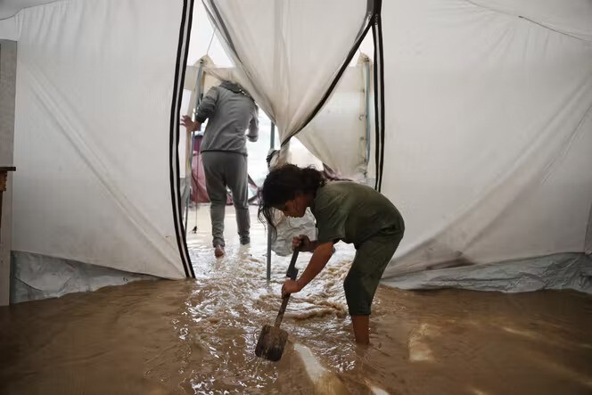 Palestinian Refugee Rents Are Drowned in Rainwater