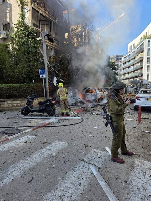 Iranian Missiles Hit the Heart of Tel Aviv:  A Building Was Directly Targeted