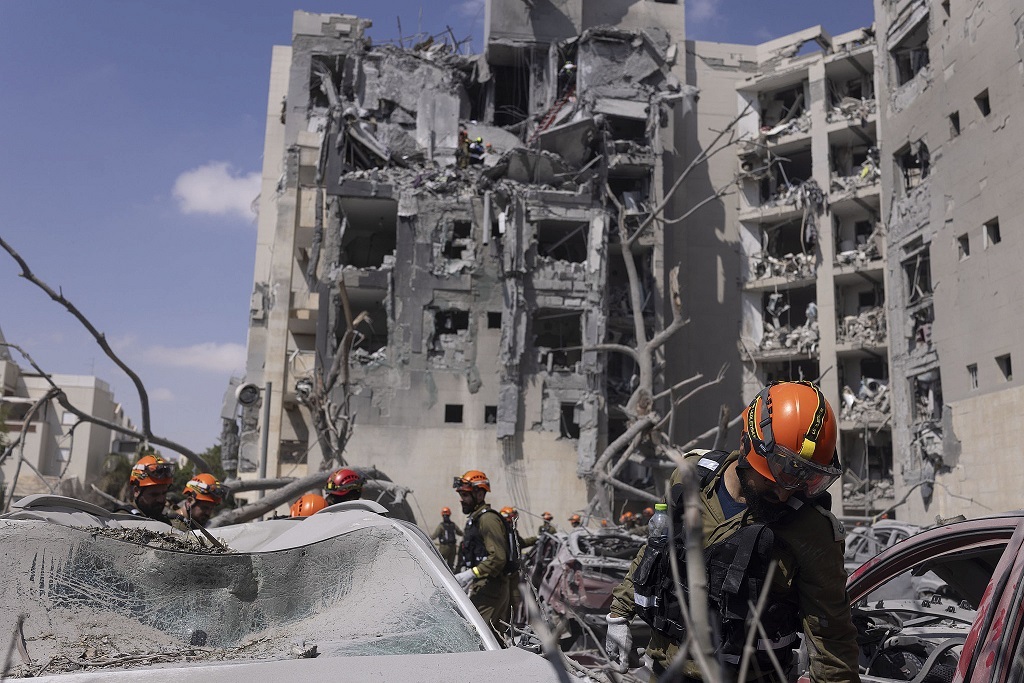 63% of Zionists Dissatisfied with the Outcome of the Ramadan War 63% of Zionists Dissatisfied with the Outcome of the Ramadan War