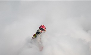 عکس/ آتش‌نشانان «پلاسکو» اینجا آرام می‌گیرند