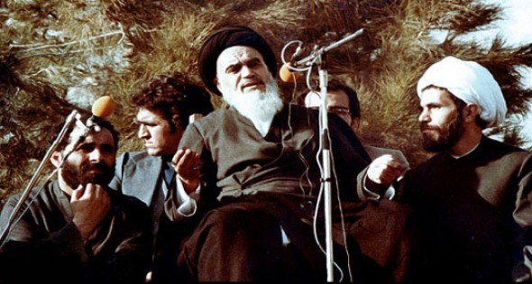 فیلم/ اولین سخنان امام خمینی (ره) پس از ورود به کشور
